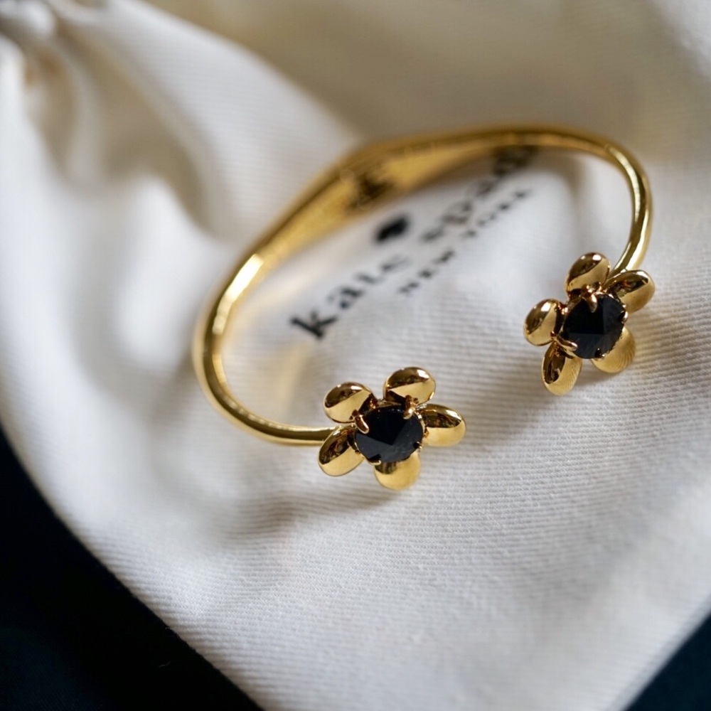 🌸 Only One 🌸 Kate Spade flower bracelet